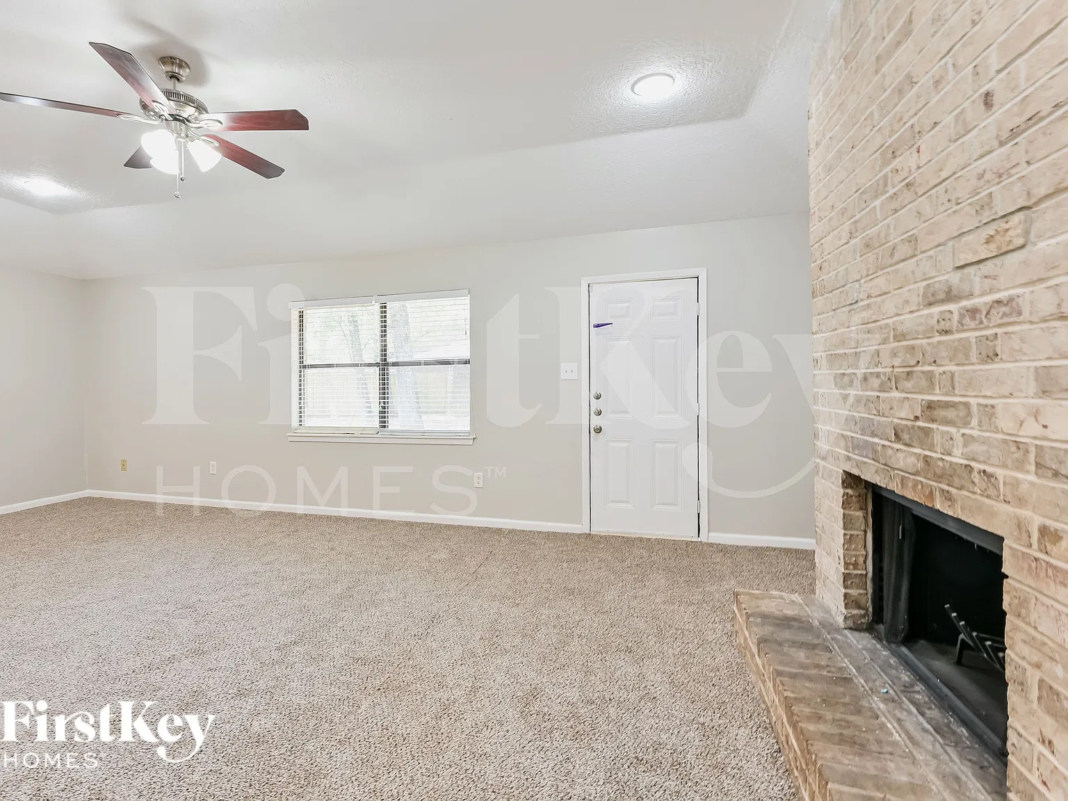 3 bed, 2.0 bath, 1665 sqft, $1,585 — Photo 4