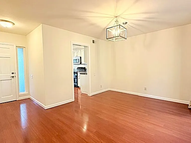 506 Silver Lake Dr — Photo 7