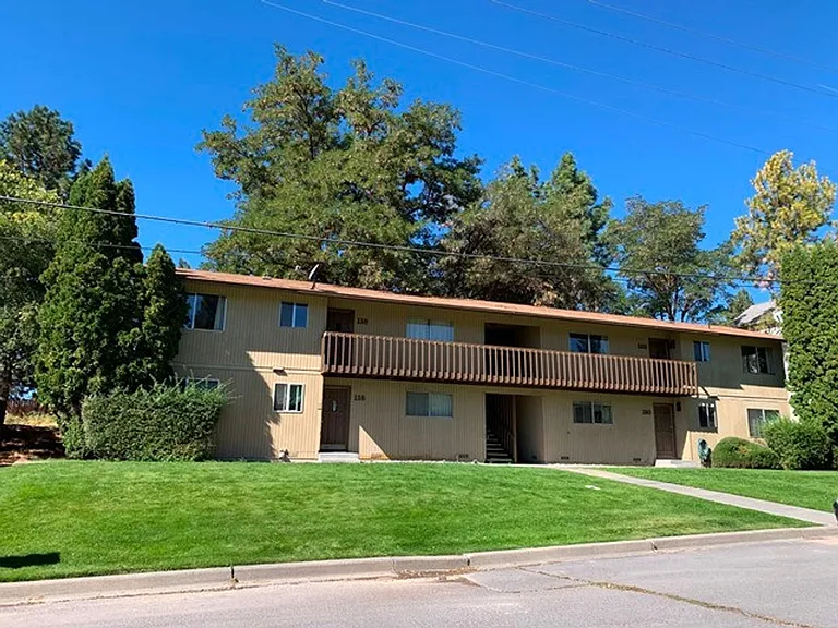 118 N Williams Ave — Photo 1