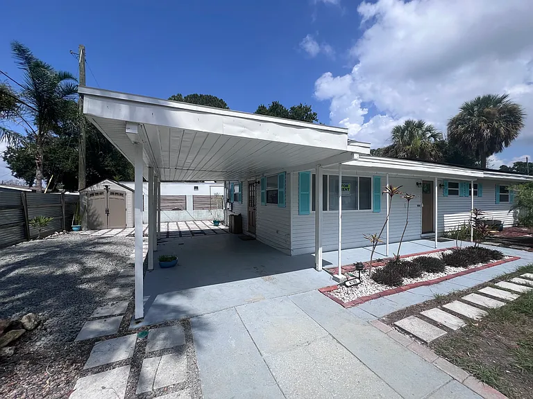 4700 W Leila Ave — Photo 2