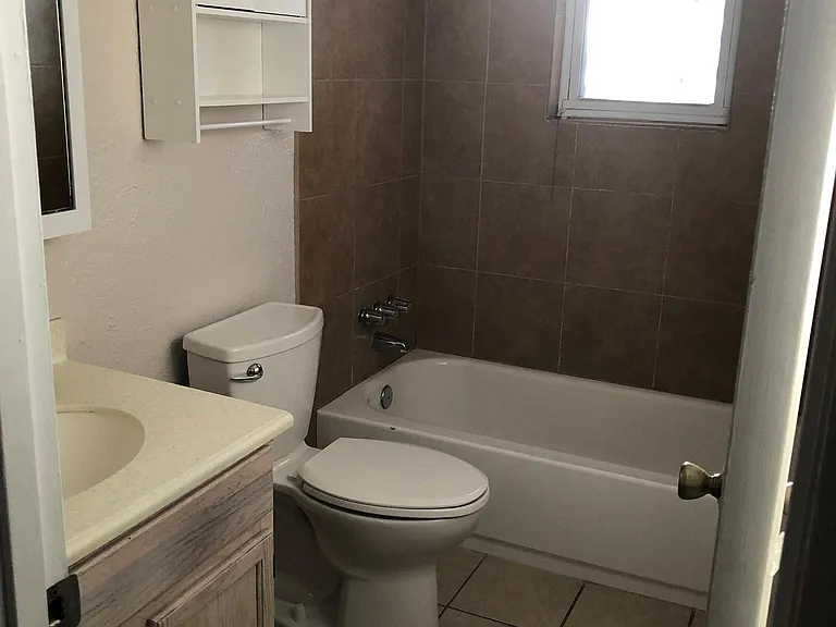 449 S Eaton St — Photo 12