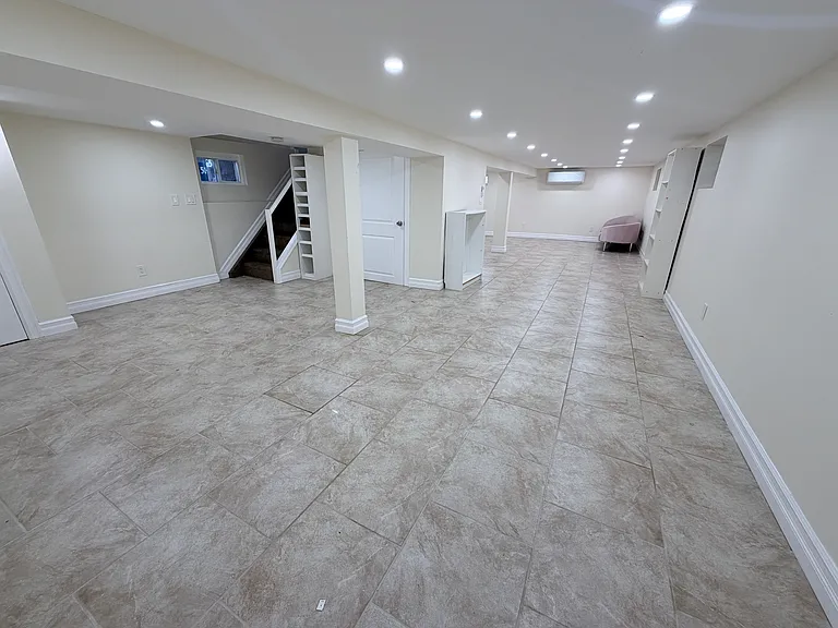 5051 Clearview Expy #1 — Photo 12