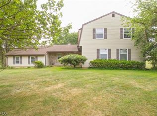 132 Flanders Drakestown Rd, Flanders, NJ 07836