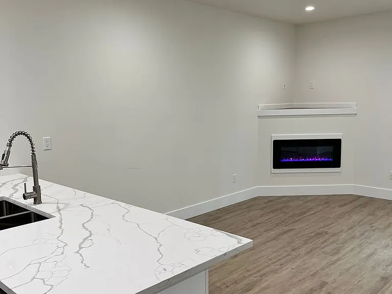 5872 Cedar Pl #104 — Photo 2