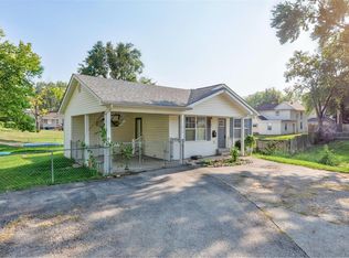 410 N 5th St, Festus, MO 63028