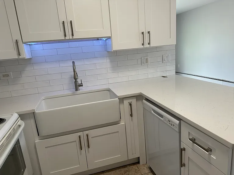 4516 Park Ave — Photo 9