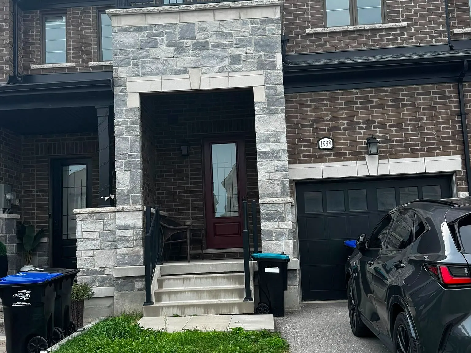 3 bed, $2,850 — Photo 2