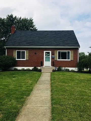 334 Swan Cir photo 1