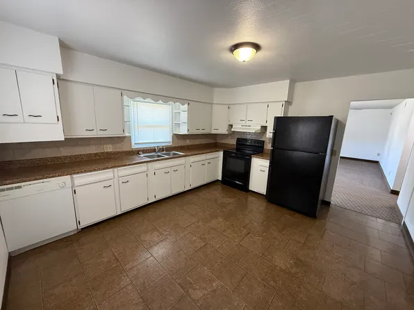 1000 Court St #1000, Burlington, IA 52601