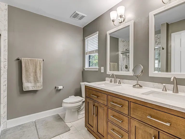 103 Mosel Ct — Photo 9