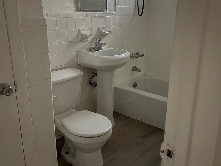 6507 NW 6th Ave #2 — Photo 4
