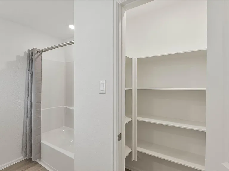 3015 Wedgewood Cove Way — Photo 22