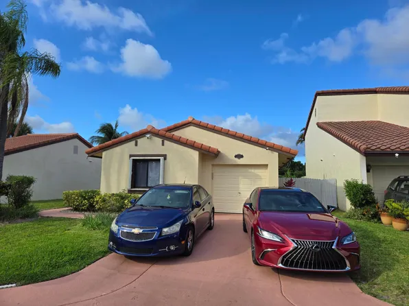 2835 Sand Pines Court, Lake Worth, FL 33462