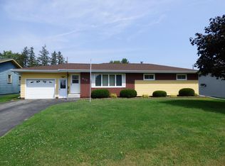 417 E Main St, Eitzen, MN 55931