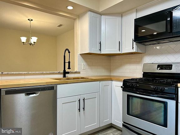 4th image of 1407 Society Pl Unit 1