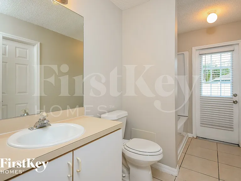 2421 Regent Way — Photo 14