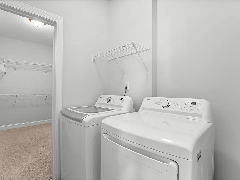 710 Tuscany Cir — Photo 15