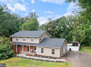 7406 Stuart Cir, Warrenton, VA 20187