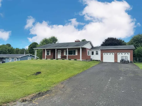 1419 Brierwood Ln, Fairmont, WV 26554