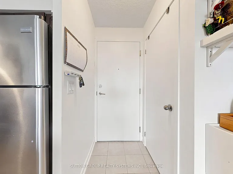 812 Lansdowne Ave #714 — Photo 25