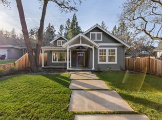 814 S 3rd St, Jacksonville, OR 97530