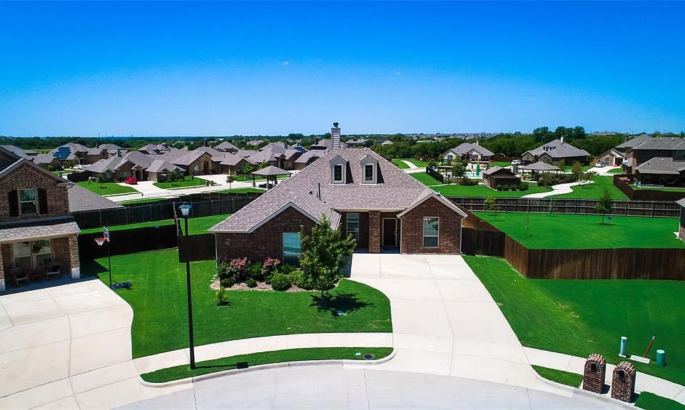 1st image of 1266 Crescent Cove Dr