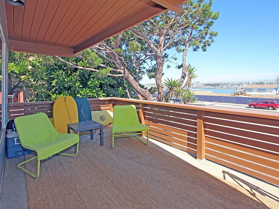 Private deck