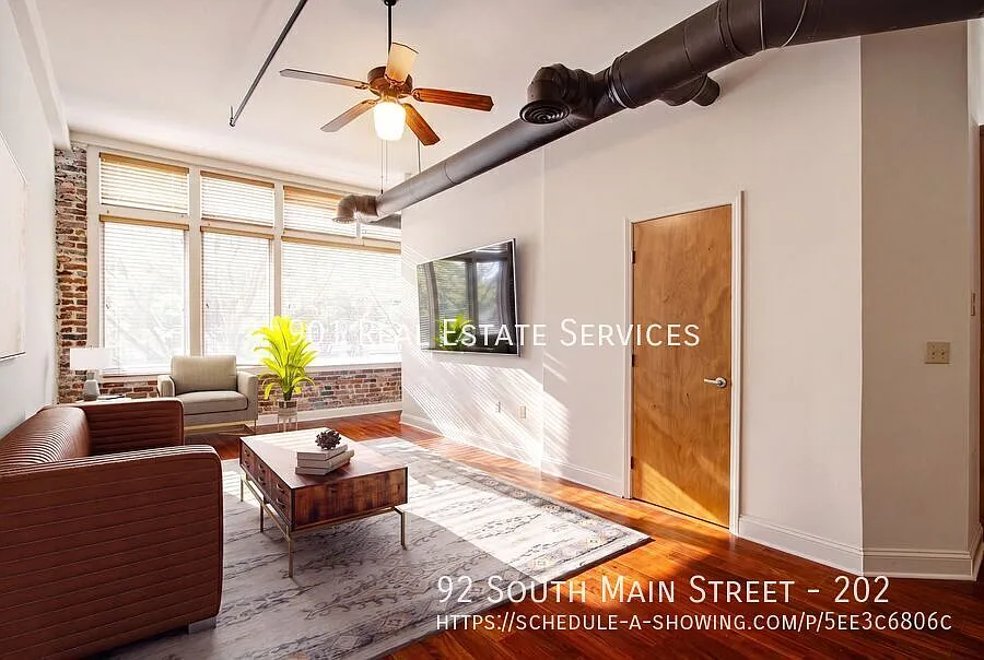 92 S Main St #202