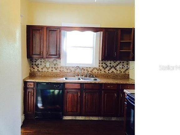 3rd image of 1509 S Palmetto Ave