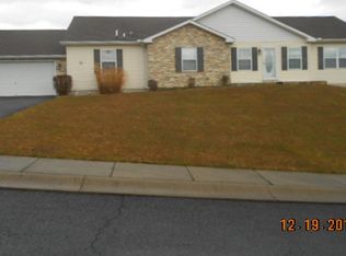 107 Hillside Vista Dr, Pine Grove, PA 17963