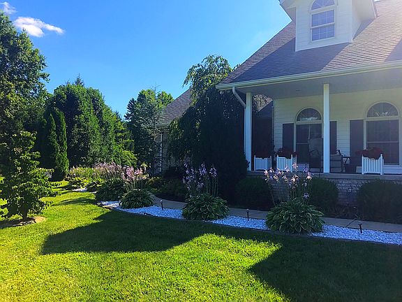 3rd image of 2733 Bramblewood Ct