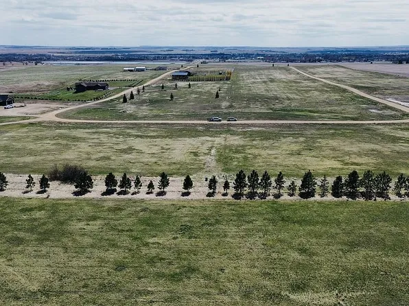 677 Harmony Loop, Hazen, ND 58545