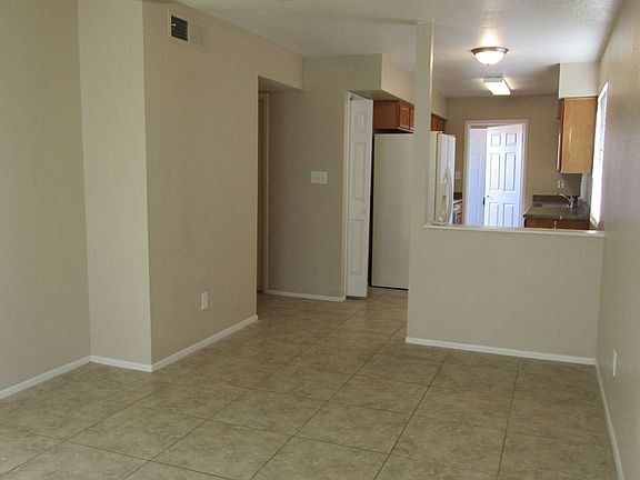 5th image of 123 W Inglewood St APT 4
