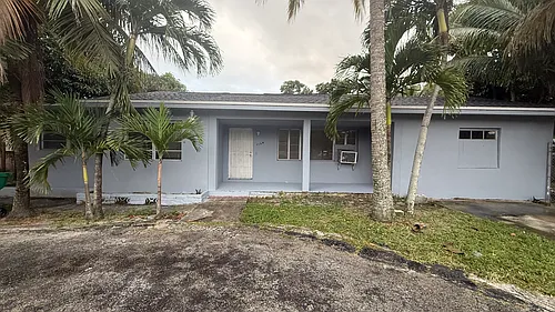 1124 NW 112th Ter #A Photo 1 1124 NW 112th Ter #A Photo 1