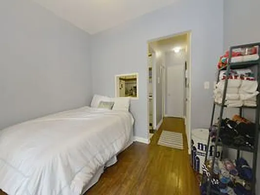 Rented by Cooper & Cooper Real Estate | media 8