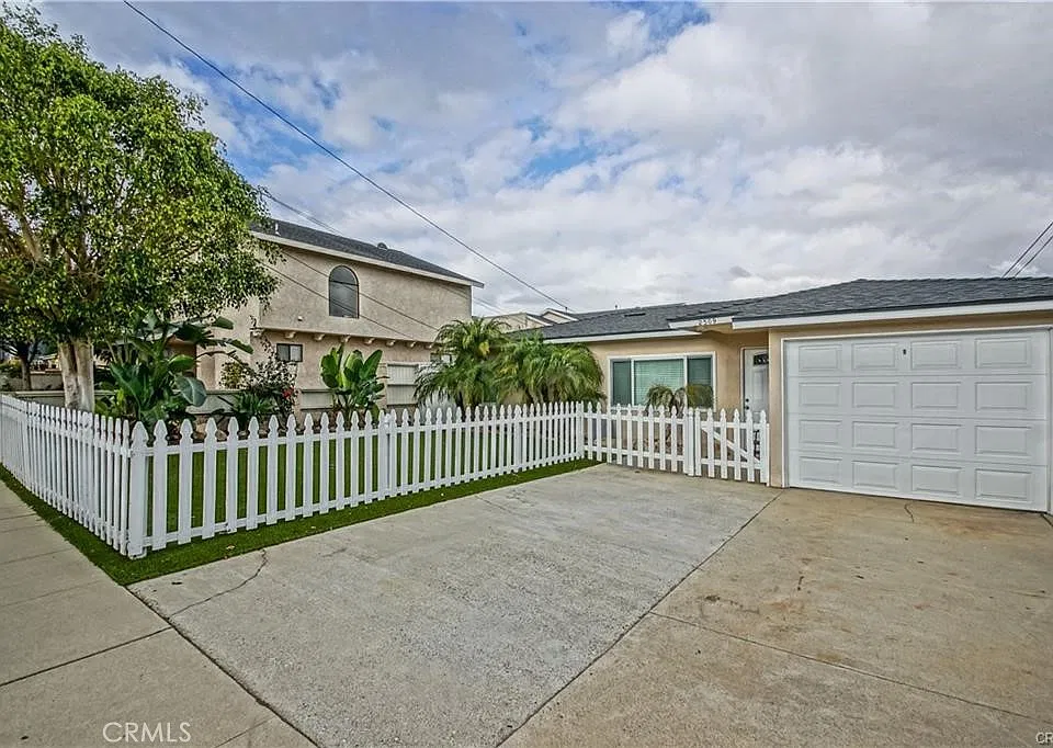 2509 Clark Ln