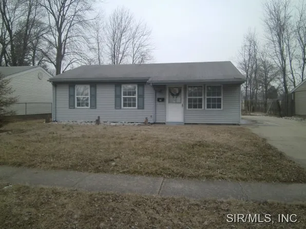 136 Rosette Dr, Belleville, IL 62220