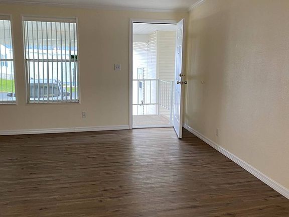 4th image of 227 Sago Palm Way #227