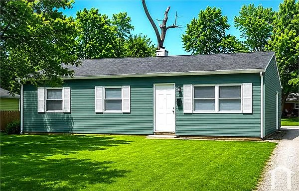 8246 E 41st Pl