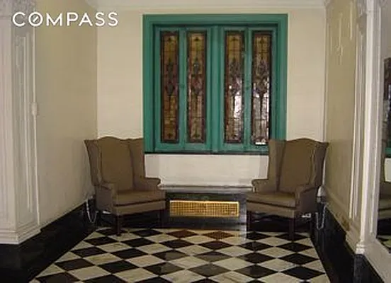 Rented by Compass | media 14