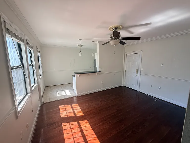 315 Evarts St NE #102 — Photo 7