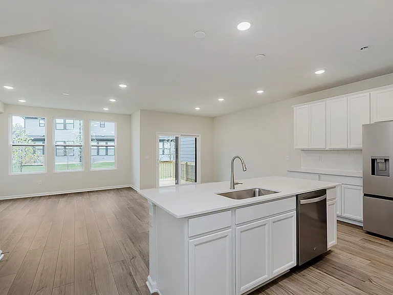 9701 Oleander Dr — Photo 41