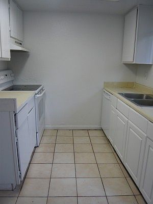 2nd image of 12 Ponce De Leon Ave