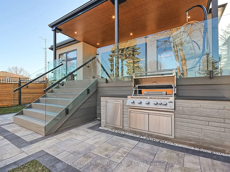 27 Inverleigh Dr — Photo 46