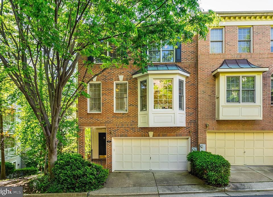 1st image of 2621 Gadsby Pl