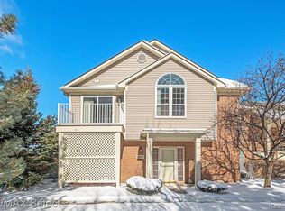 497 Mulberry St, Wyandotte, MI 48192