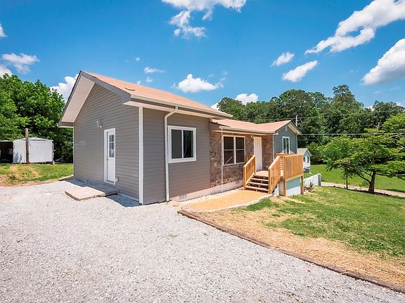 2nd image of 25 Park Dr