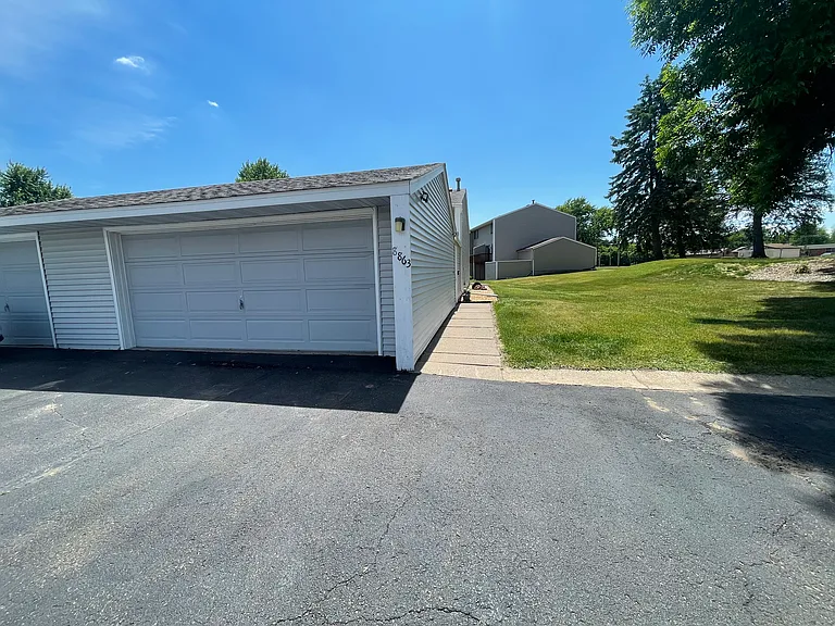8863 Ironwood Ave S — Photo 1