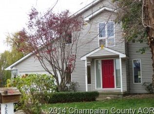 2803 Woodhaven Dr, Champaign, IL