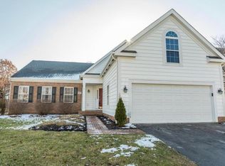247 Chasely Cir, Powell, OH